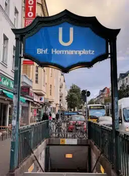 اين يقع شارع العرب برلين