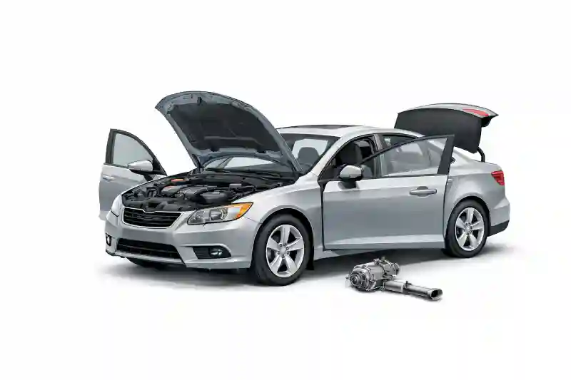 صورة توضيحية لأجزاء السيارة مع فتح المحرك والأبواب والشنطة وظهور جزء من العادم، تُستخدم في مقال يشرح أجزاء السيارة بالألمانية وأسماء قطع السيارة بالألمانية